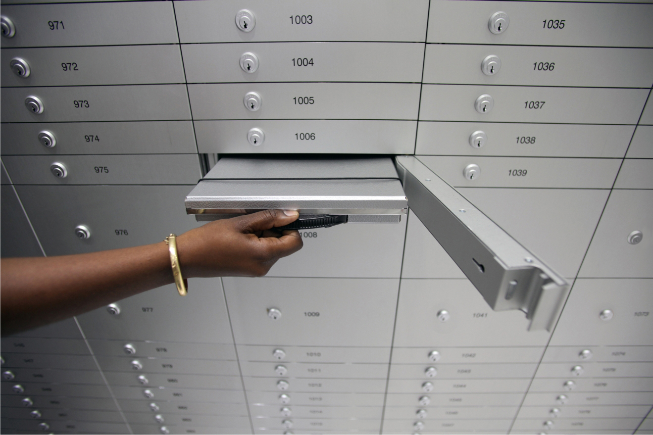 Secure safe deposit box with key lock